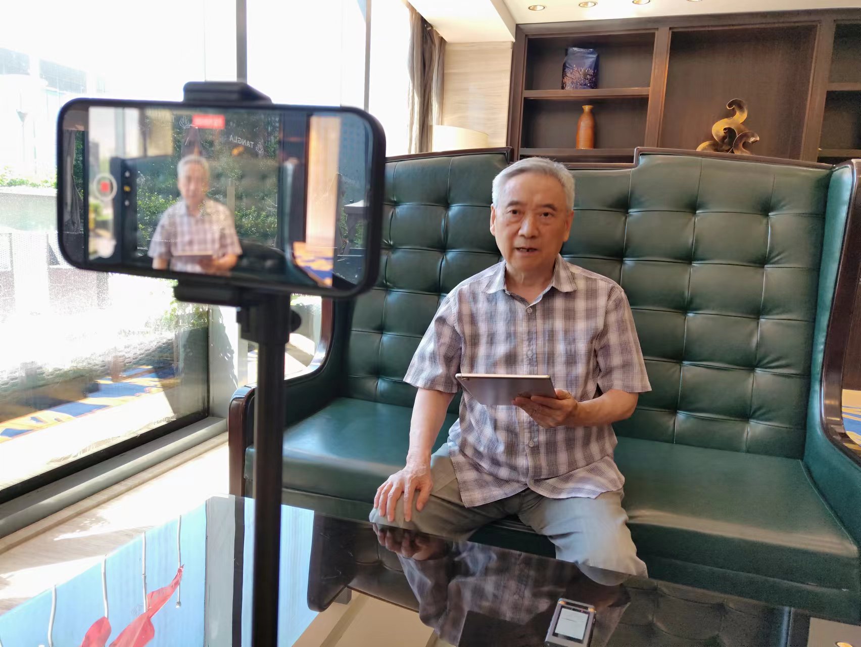 徐錠明：助力地熱產業(yè)高質量發(fā)展 攜手打造熱數(shù)字時代的地熱能強國-地大熱能